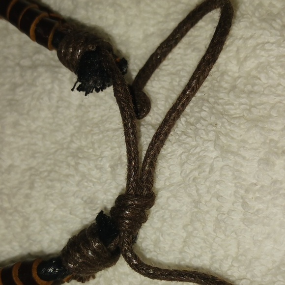 Handmade Leather Unisex Bracelet - Picture 3 of 4